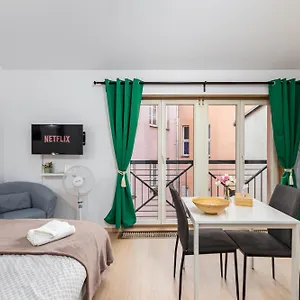 Private Retreat Close To Stations In 3 , Praga Czechy